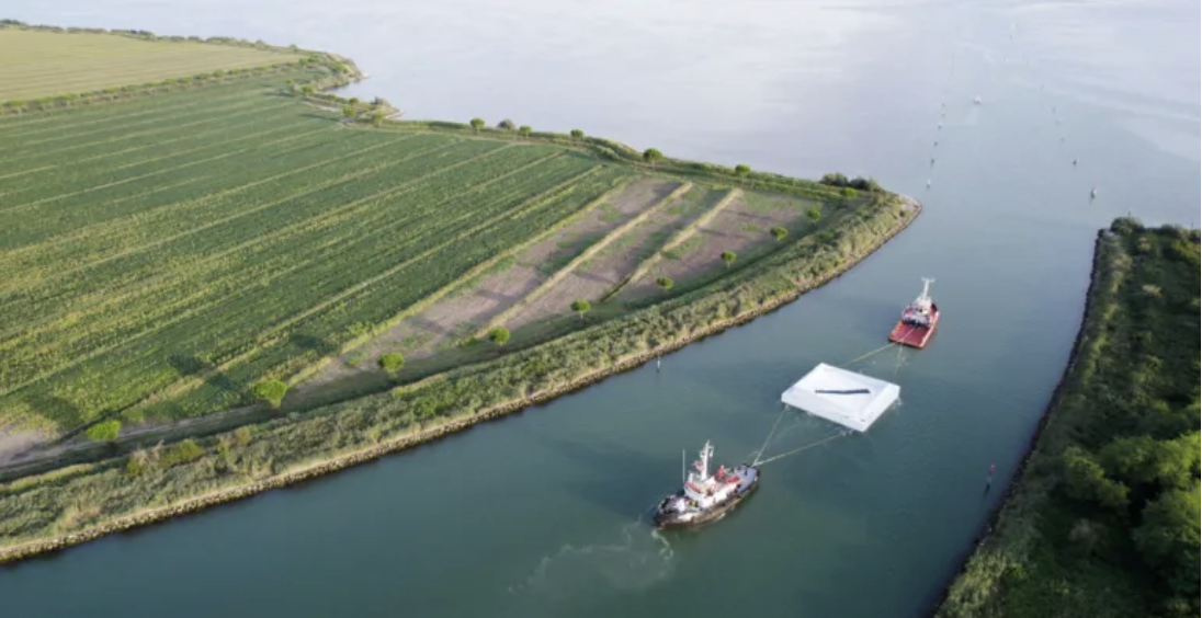 A FLOATING PUBLIC SPACE FOR RISING TIDES – Harvard Design Magazine